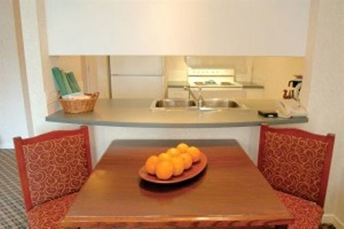 Robson Suites แวนคูเวอร์ ภายนอก รูปภาพ